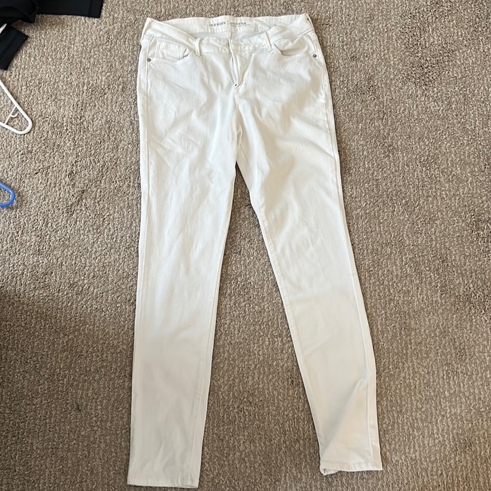 white jeans mid rise